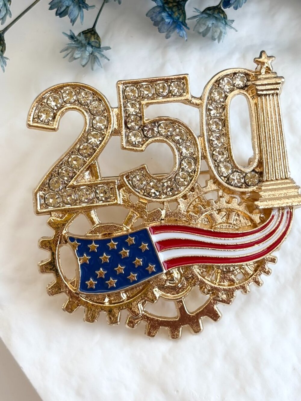 Patriotic American Flag USA 250th Anniversary July 4th Gold Toned Brooch Pin - Picture 2 of 13